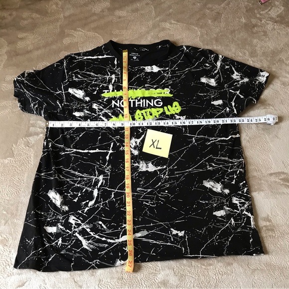 Urban Heritage black white splatter graffiti “Nothing Can Stop Us” men’s tee XL - Picture 8 of 8